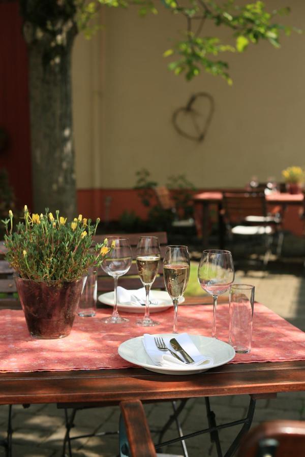 Bermersheim 威戈吾毕就地那酒店 外观 照片